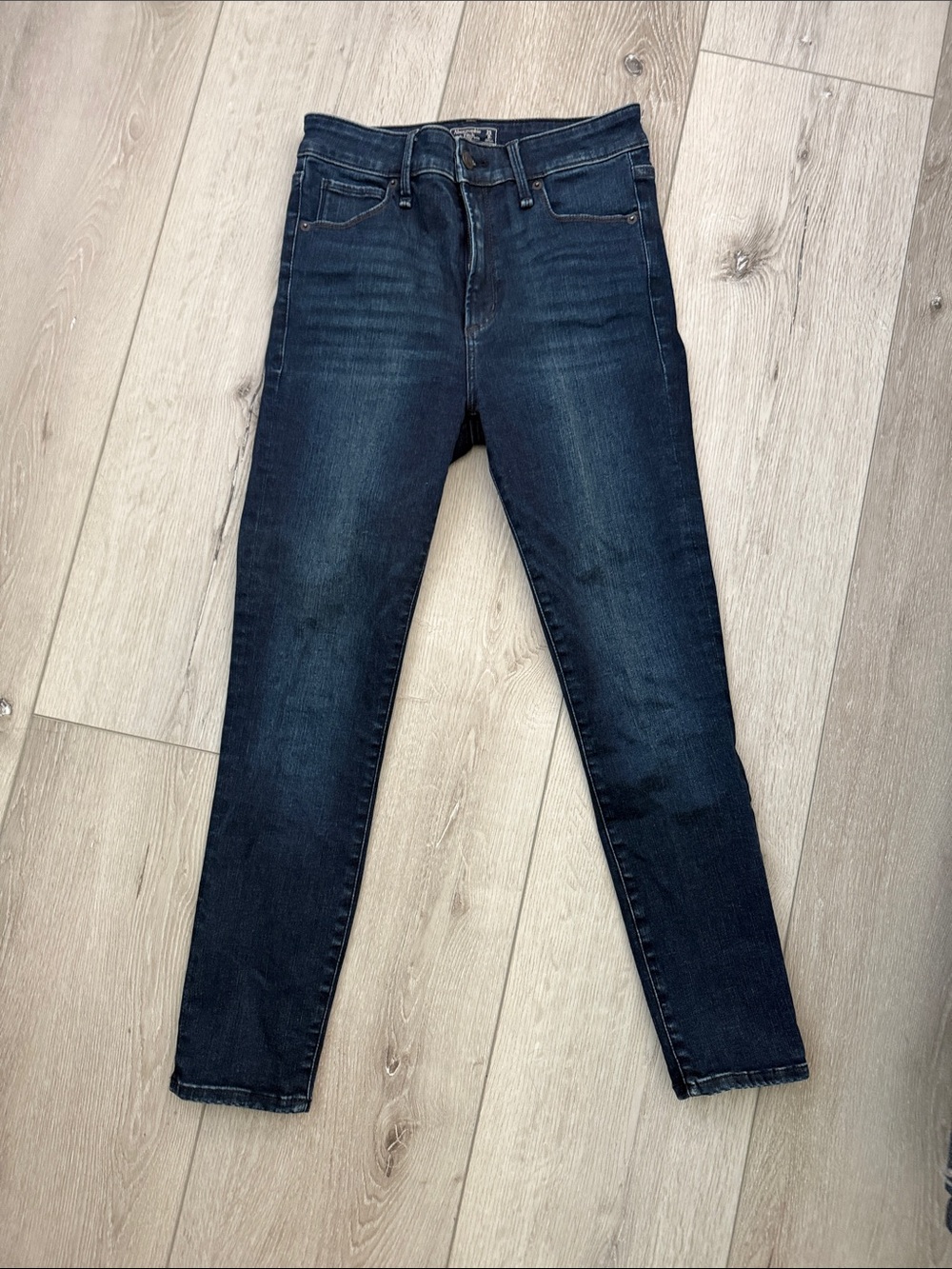 Abercrombie & Fitch Dark Indigo Skinny Jeans Size 25/0S